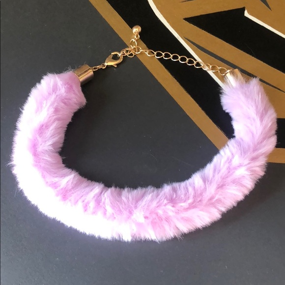 Fuzzy Choker - Picture 1 of 2